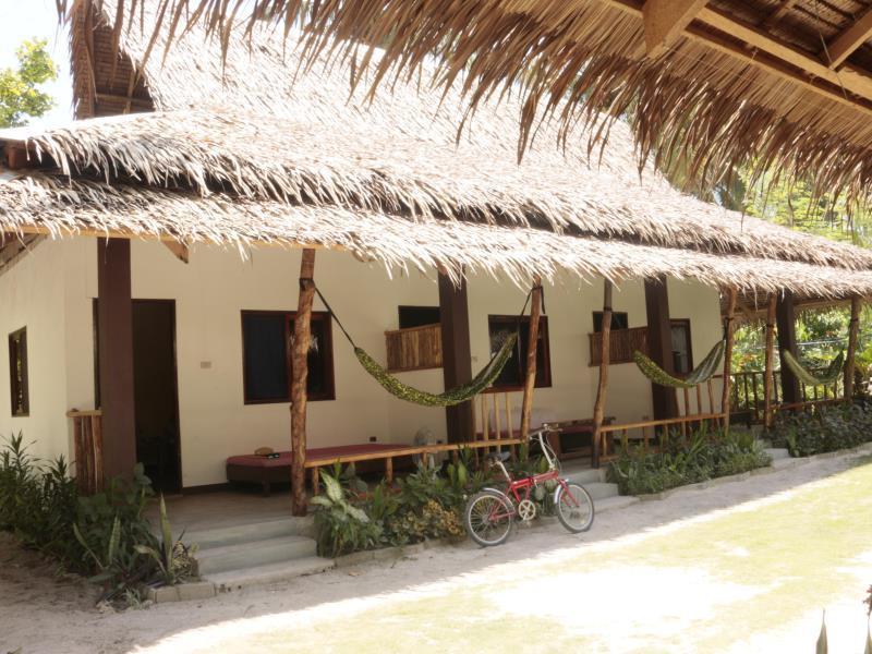 Pesangan Surfcamp Hotel Siargao Экстерьер фото